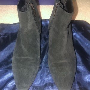 Aquatalia Suede Ankle boots